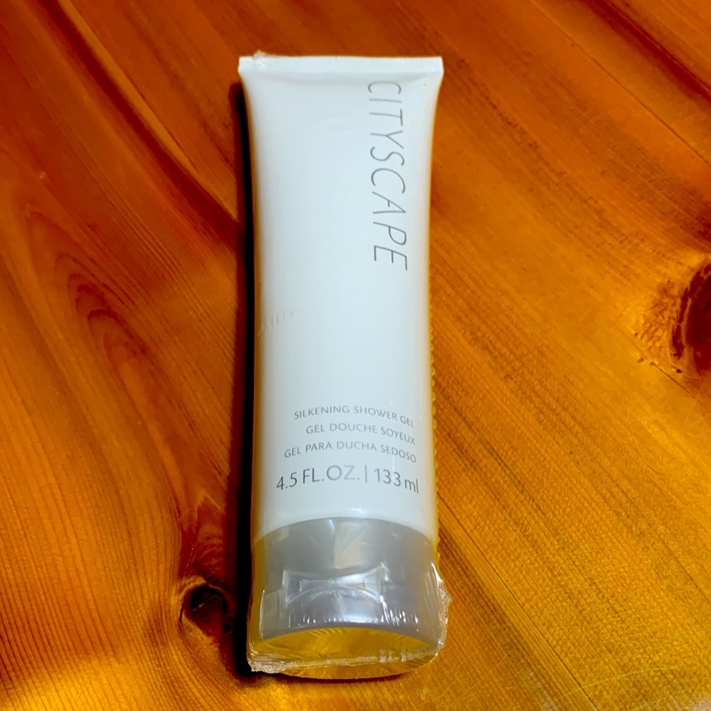Mary Kay Cityscape Silkening Shower Gel